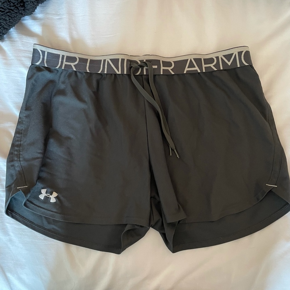 Grey under Armour shorts